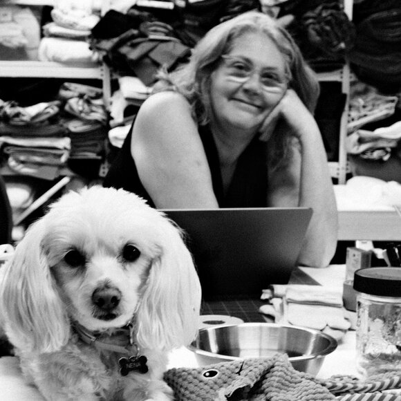 Meet your Posher, Roberta - Picture 1 of 1